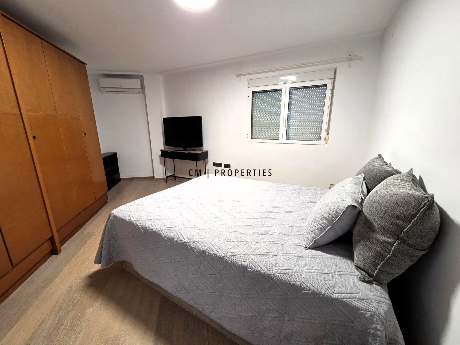 2 bedroom Flat for rent in Valencia city - € 1,100 (Ref: 9027217)