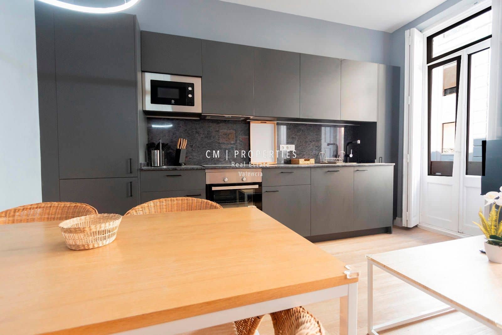 3 soveværelse Lejlighed til leje i Valencia by - € 2.100 (Ref: 9041220)