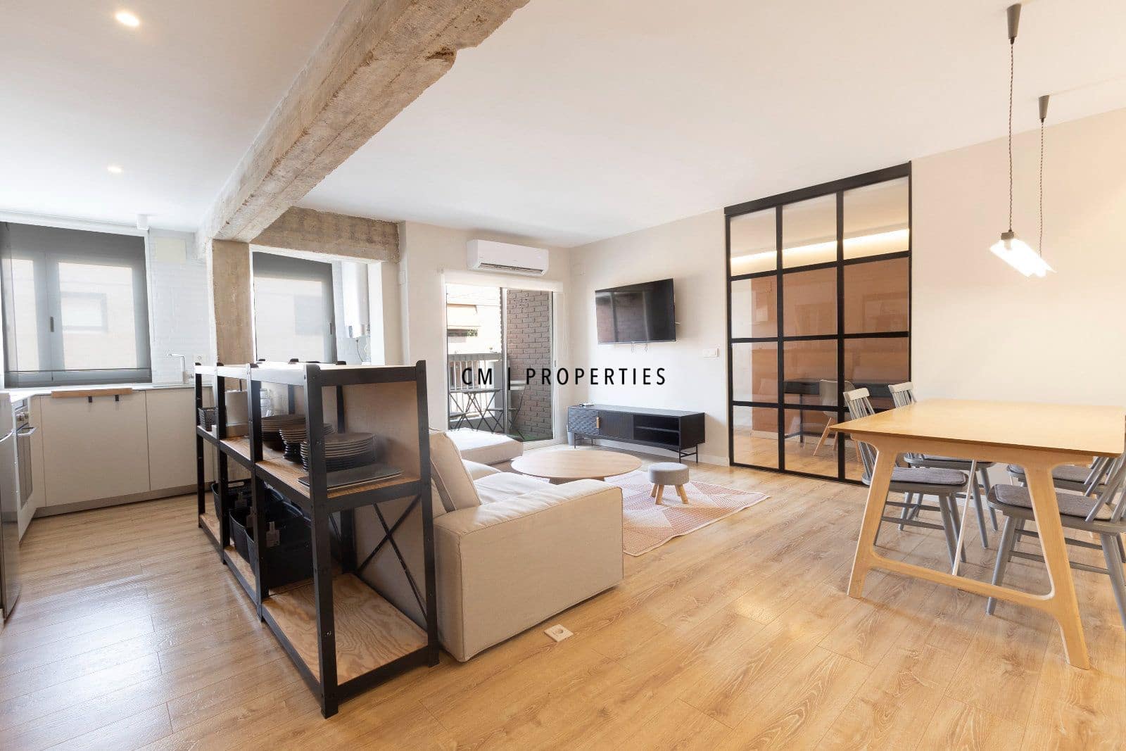 2 slaapkamer Flat te huur in Valencia stad - € 1.400 (Ref: 9051384)