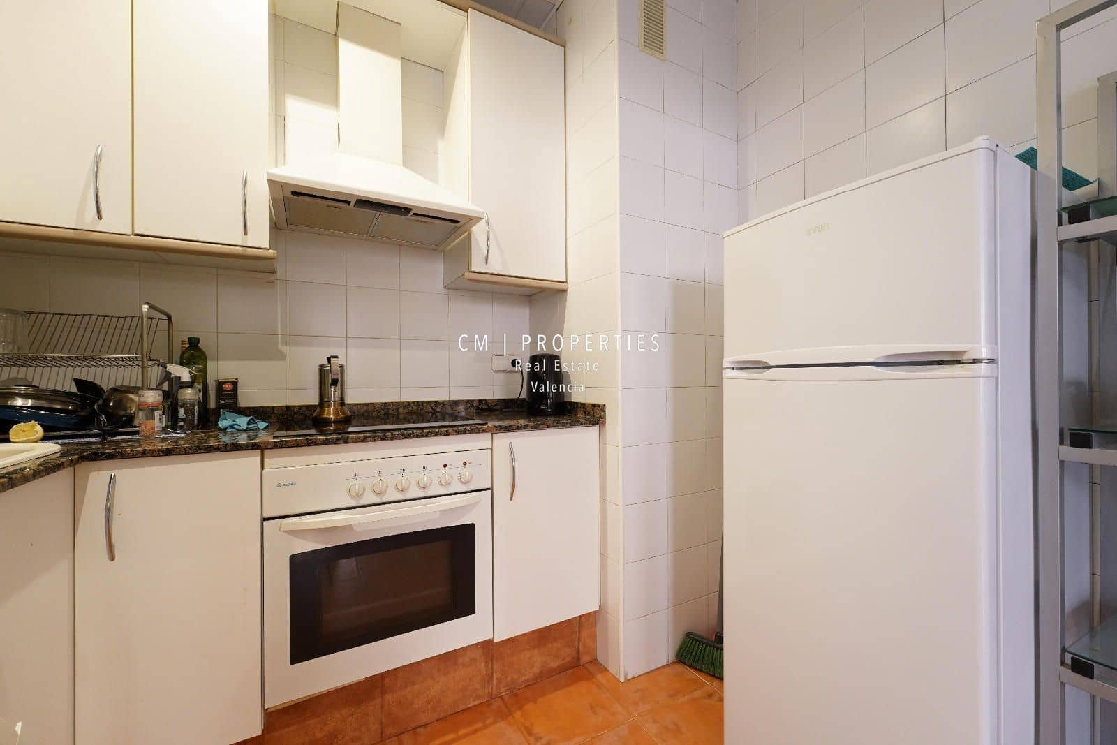 Lejlighed til leje i Valencia by - € 1.200 (Ref: 9061522)