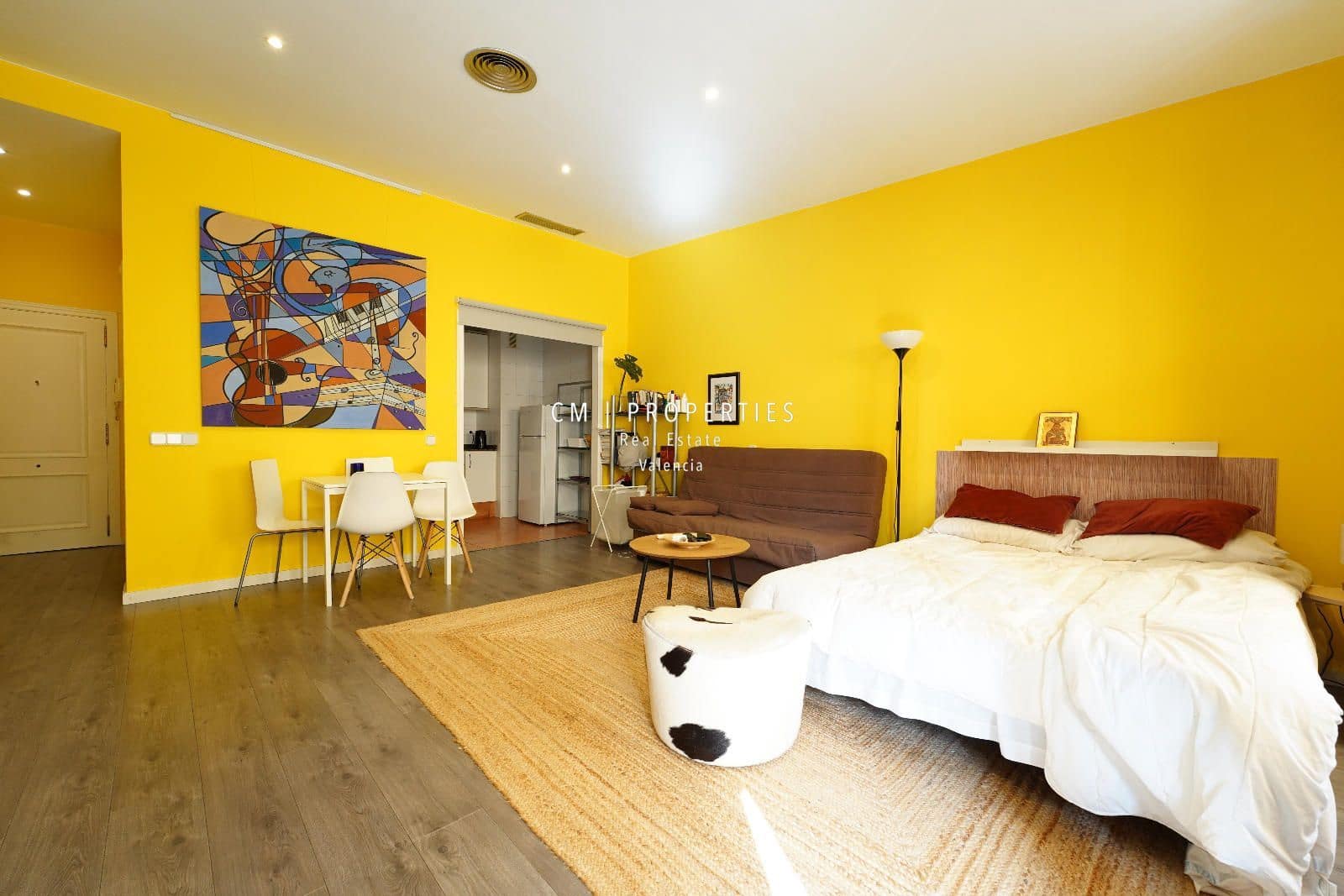 Lejlighed til leje i Valencia by - € 1.200 (Ref: 9061522)