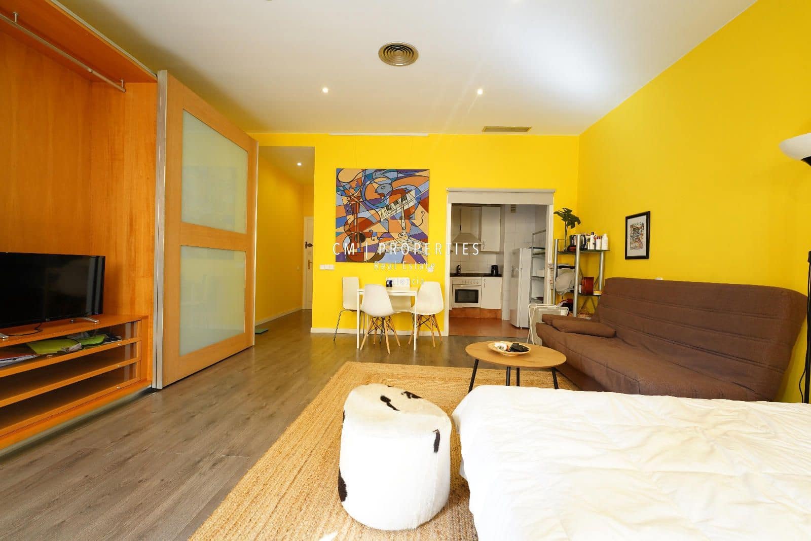 Lejlighed til leje i Valencia by - € 1.200 (Ref: 9061522)