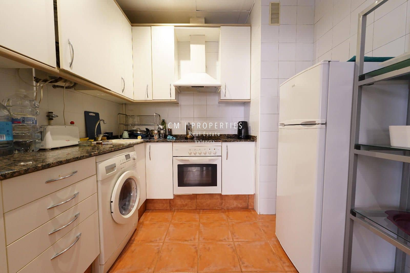 Lejlighed til leje i Valencia by - € 1.200 (Ref: 9061522)