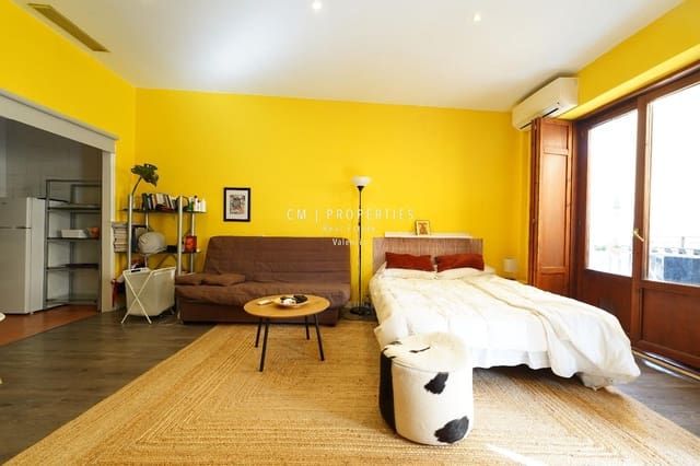 Lejlighed til leje i Ciutat Vella, Valencia by - € 1.200 (Ref: 9061522)