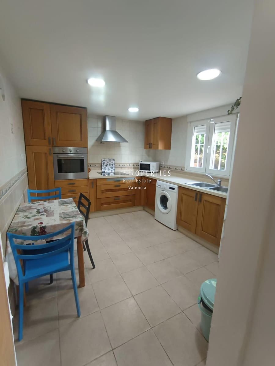 4 sypialnia Willa na sprzedaż w Lliria z basenem garażem - 265 000 € (Ref: 9066584)