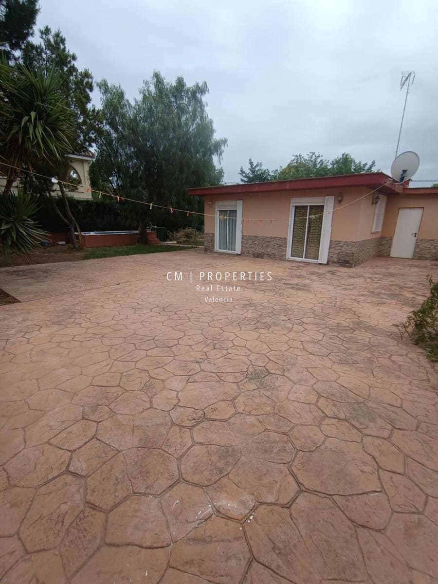 4 sypialnia Willa na sprzedaż w Lliria z basenem garażem - 265 000 € (Ref: 9066584)