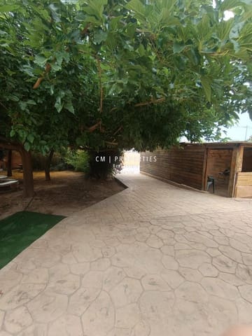 4 Zimmer Villa zu verkaufen in Llíria mit Pool Garage - 265.000 € (Ref: 9066584)