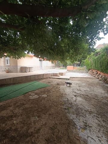 4 Zimmer Villa zu verkaufen in Llíria mit Pool Garage - 265.000 € (Ref: 9066584)