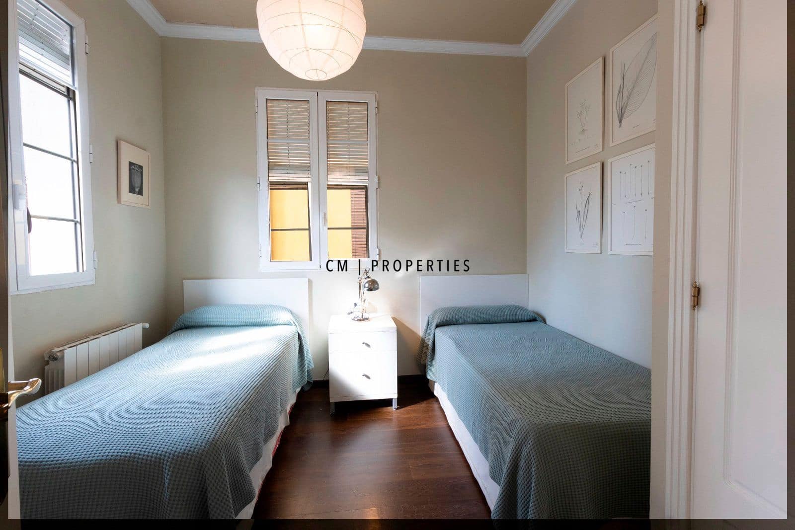 Penthouse de 3 chambres à louer à Valence ville avec piscine - 3 200 € (Ref: 9066586)