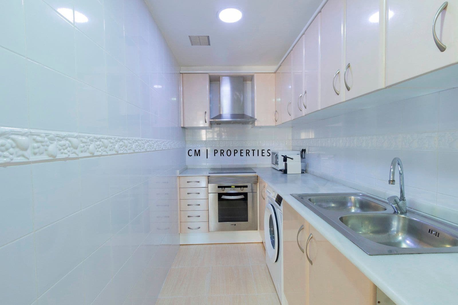 Penthouse de 3 chambres à louer à Valence ville avec piscine - 3 200 € (Ref: 9066586)