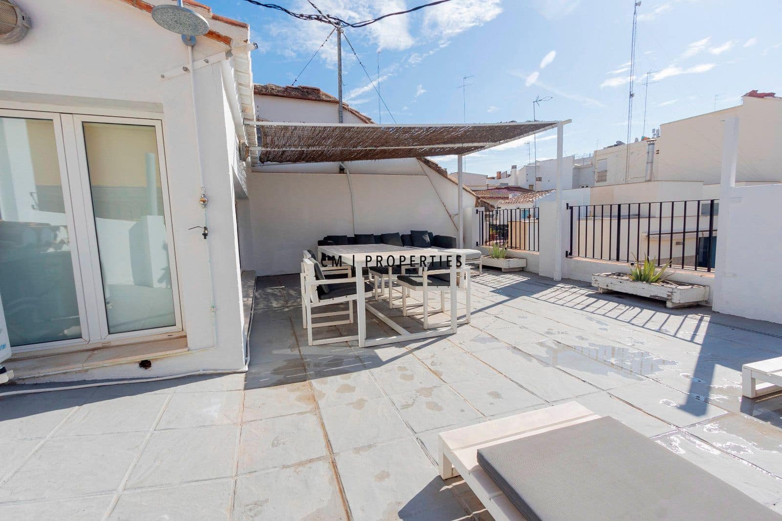 Penthouse de 3 chambres à louer à Valence ville avec piscine - 3 200 € (Ref: 9066586)