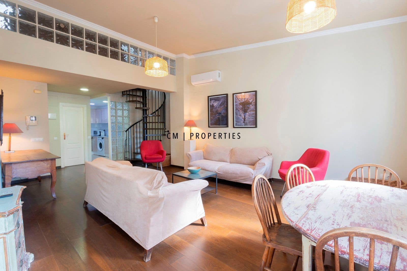 Penthouse de 3 chambres à louer à Valence ville avec piscine - 3 200 € (Ref: 9066586)