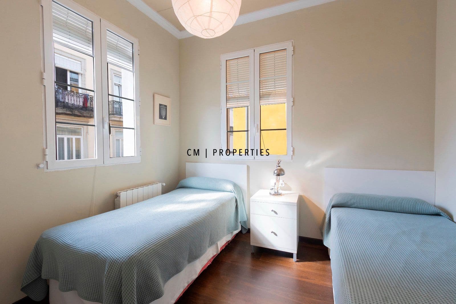 Penthouse de 3 chambres à louer à Valence ville avec piscine - 3 200 € (Ref: 9066586)