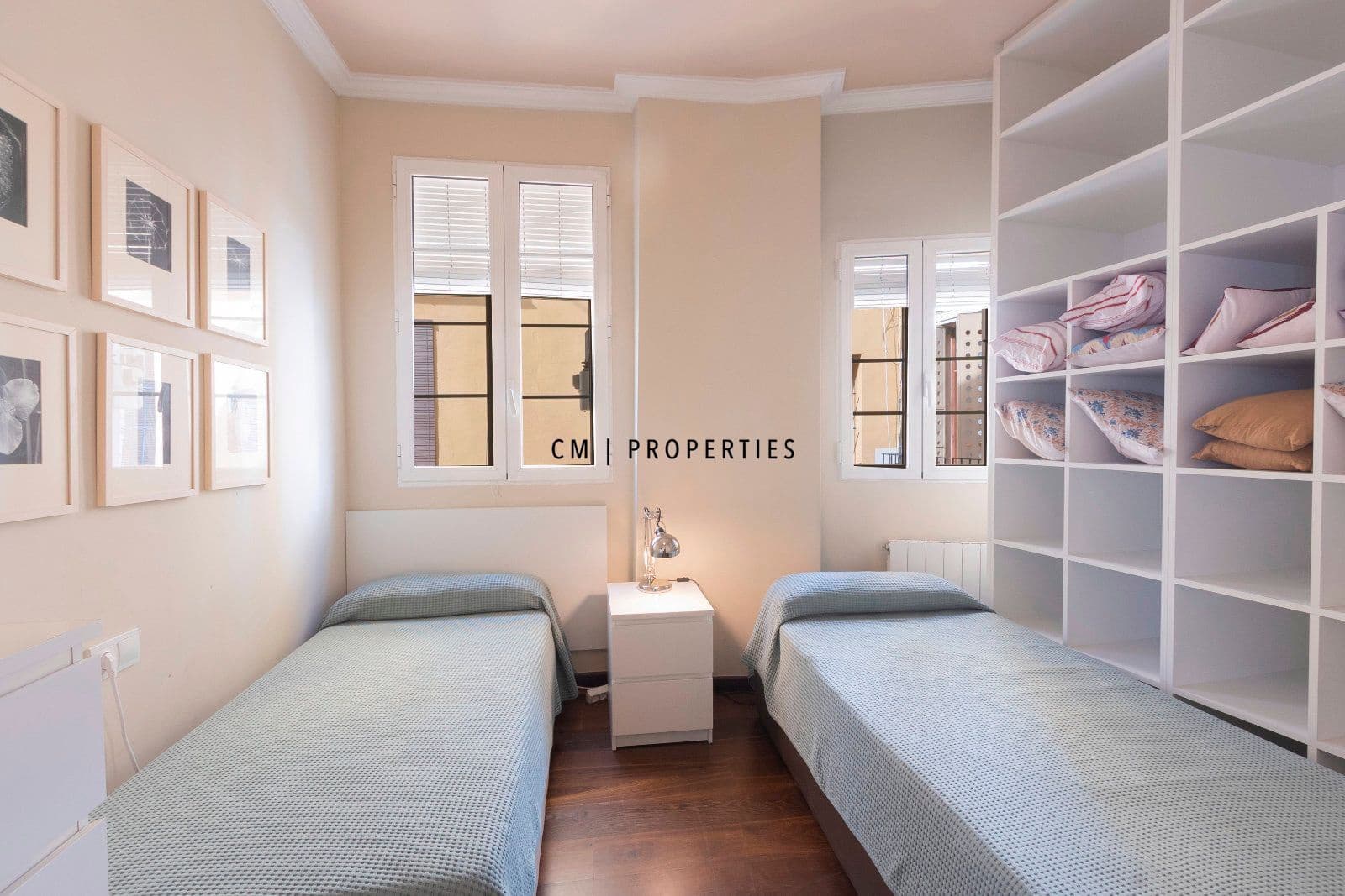 Penthouse de 3 chambres à louer à Valence ville avec piscine - 3 200 € (Ref: 9066586)