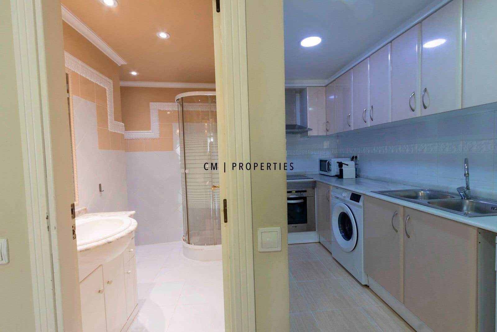 Penthouse de 3 chambres à louer à Valence ville avec piscine - 3 200 € (Ref: 9066586)