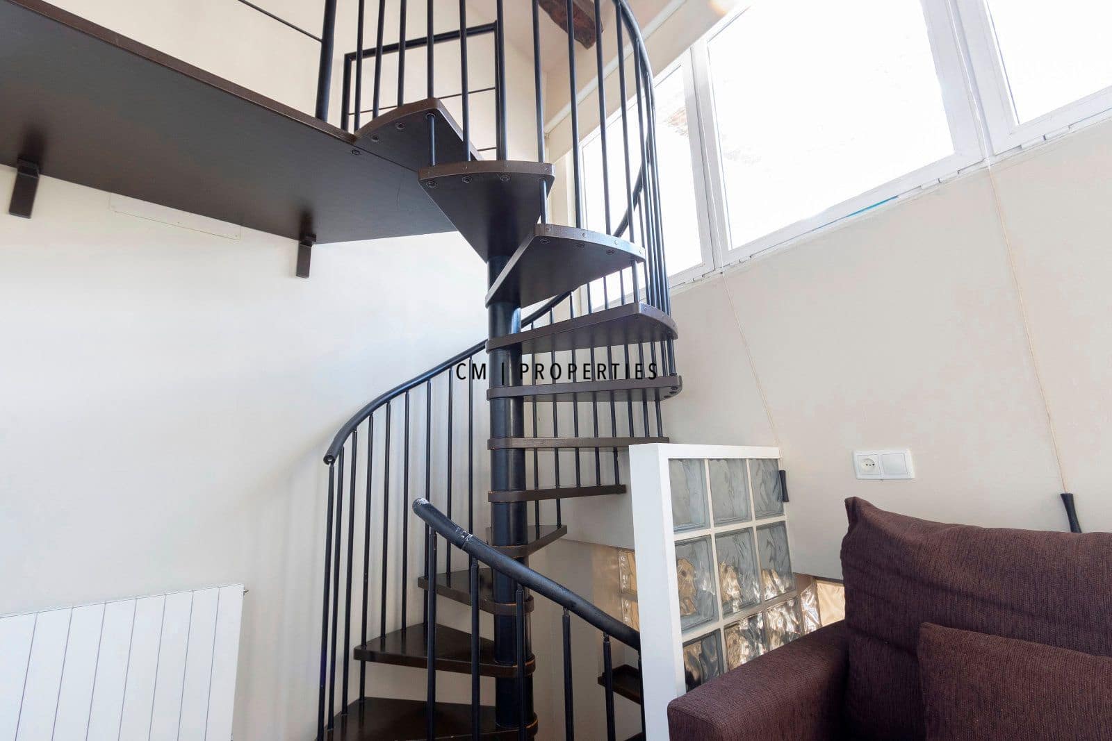 Penthouse de 3 chambres à louer à Valence ville avec piscine - 3 200 € (Ref: 9066586)