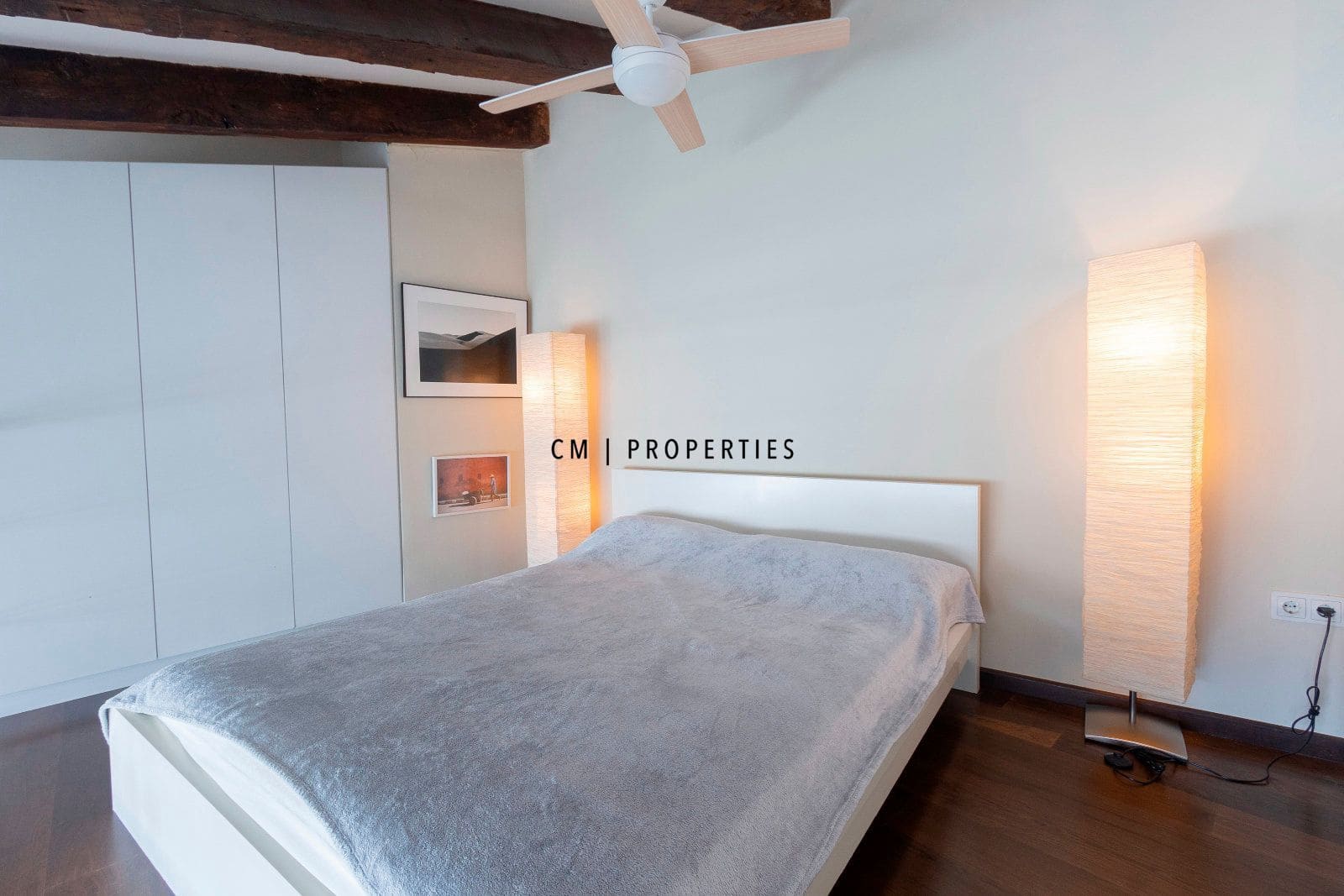 Penthouse de 3 chambres à louer à Valence ville avec piscine - 3 200 € (Ref: 9066586)