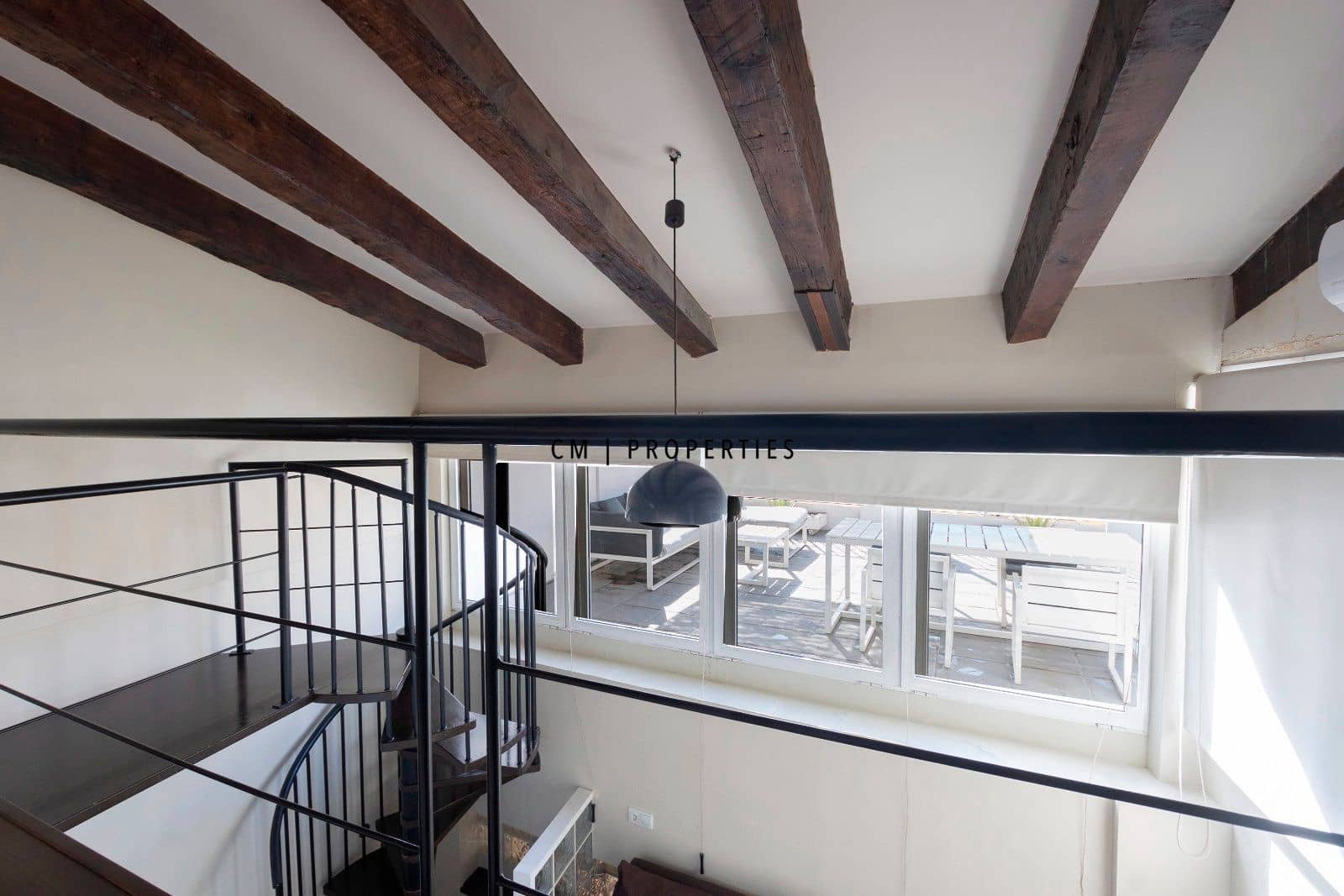 Penthouse de 3 chambres à louer à Valence ville avec piscine - 3 200 € (Ref: 9066586)