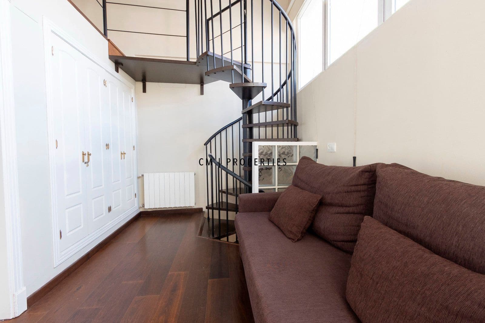 Penthouse de 3 chambres à louer à Valence ville avec piscine - 3 200 € (Ref: 9066586)
