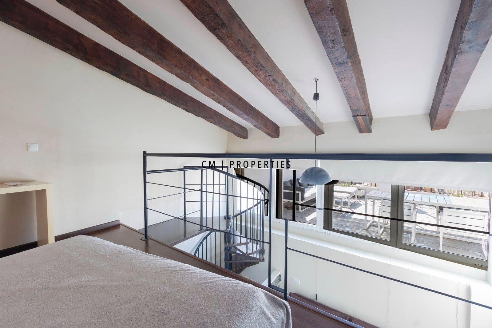 Penthouse de 3 chambres à louer à Valence ville avec piscine - 3 200 € (Ref: 9066586)