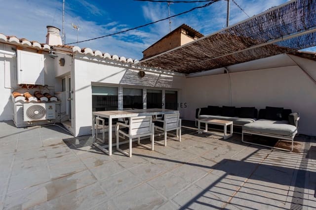 Penthouse de 3 chambres à louer à Valence ville avec piscine - 3 200 € (Ref: 9066586)