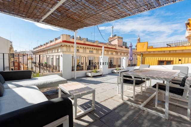 Penthouse de 3 chambres à louer à Valence ville avec piscine - 3 200 € (Ref: 9066586)