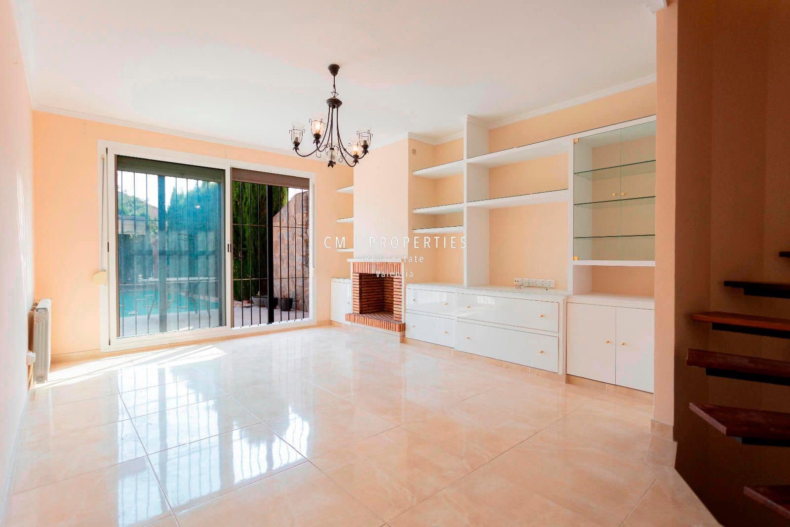 4 soveværelse Byhus til salg i Betera med swimmingpool garage - € 352.000 (Ref: 9074329)