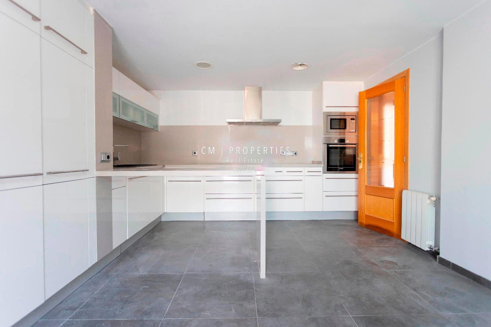 4 soveværelse Byhus til salg i Betera med swimmingpool garage - € 352.000 (Ref: 9074329)