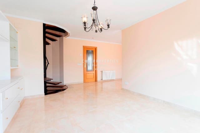 4 bedroom Townhouse for sale in Bétera with pool garage - € 352,000 (Ref: 9074329)