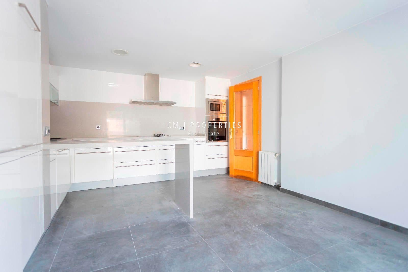 4 soveværelse Byhus til salg i Betera med swimmingpool garage - € 352.000 (Ref: 9074329)