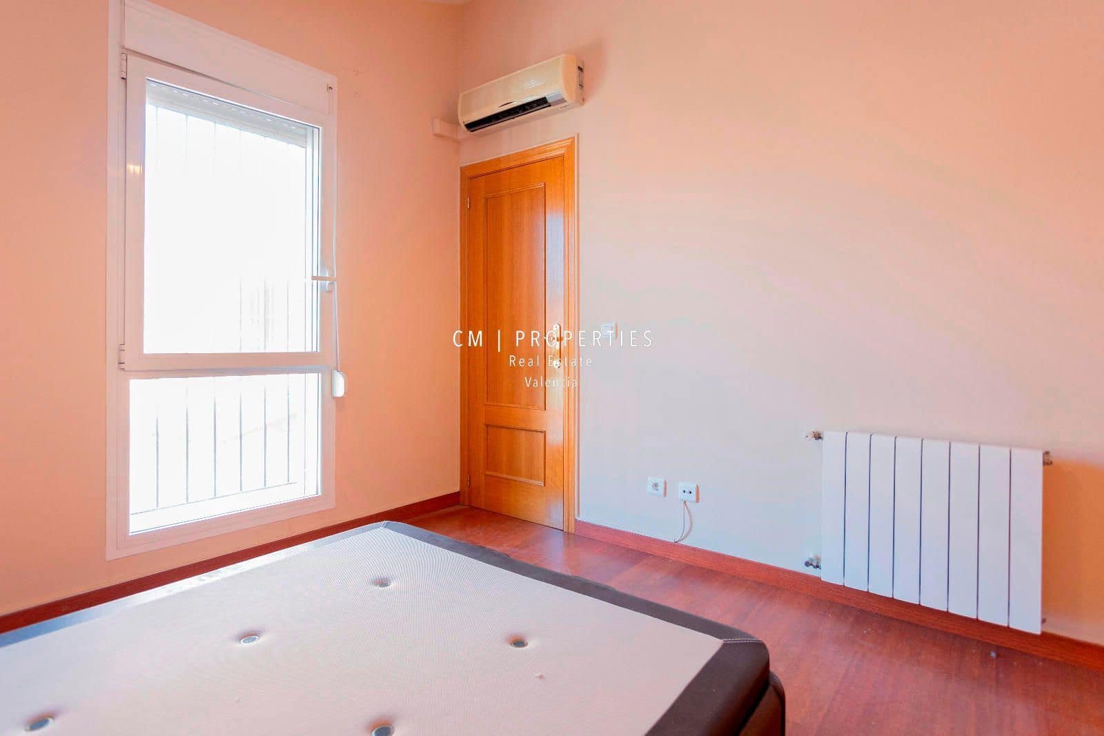 4 soveværelse Byhus til salg i Betera med swimmingpool garage - € 352.000 (Ref: 9074329)