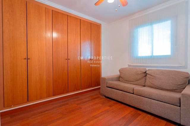 4 bedroom Townhouse for sale in Bétera with pool garage - € 352,000 (Ref: 9074329)