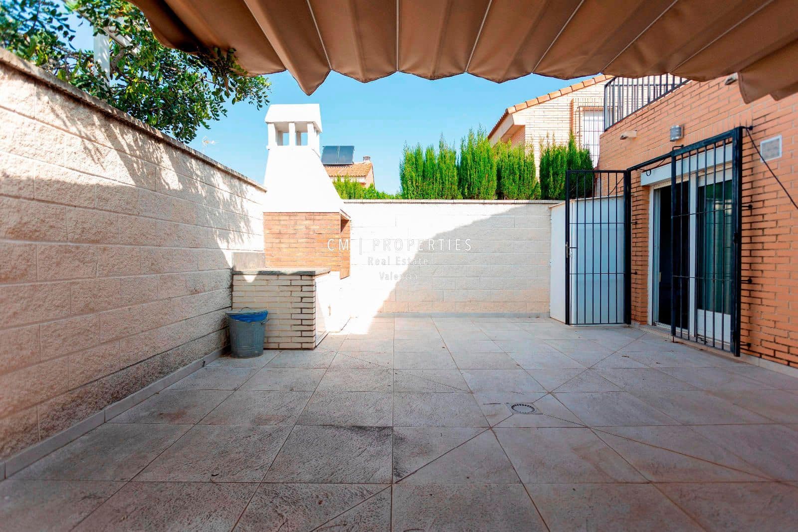 4 soveværelse Byhus til salg i Betera med swimmingpool garage - € 352.000 (Ref: 9074329)