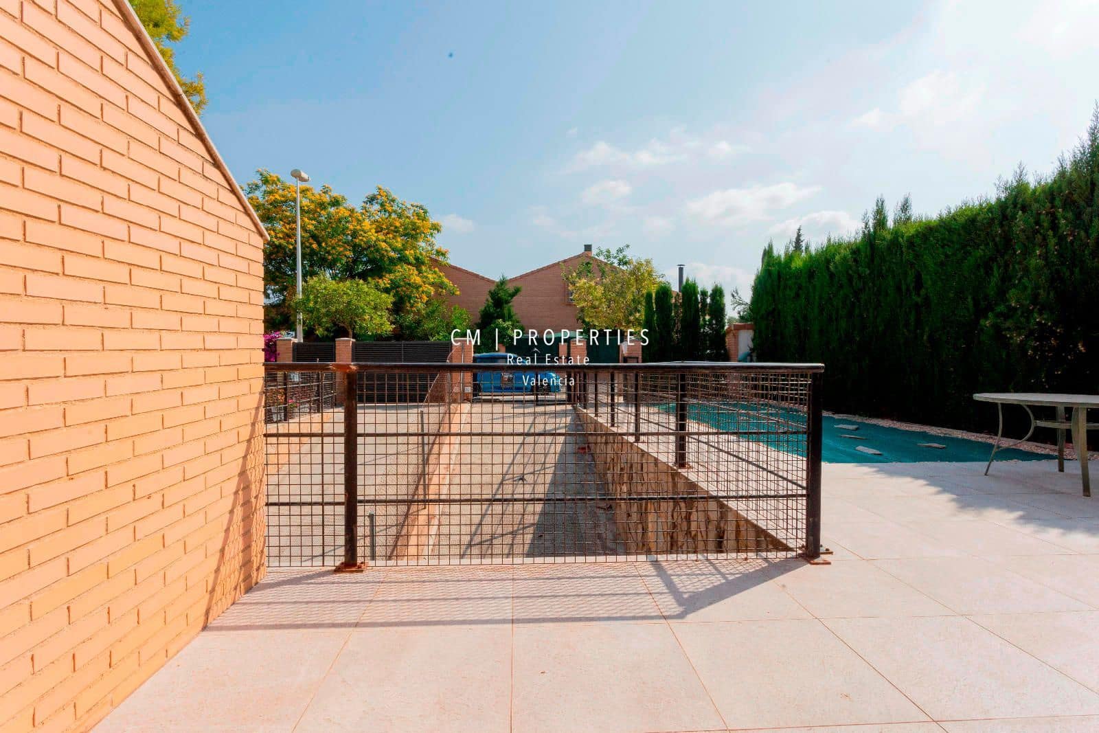 4 soveværelse Byhus til salg i Betera med swimmingpool garage - € 352.000 (Ref: 9074329)