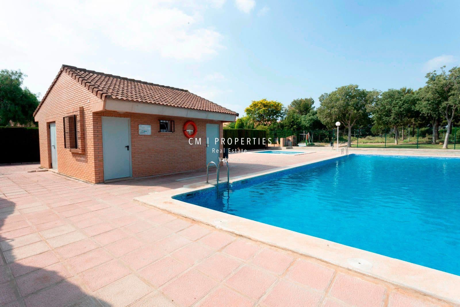 4 soveværelse Byhus til salg i Betera med swimmingpool garage - € 352.000 (Ref: 9074329)