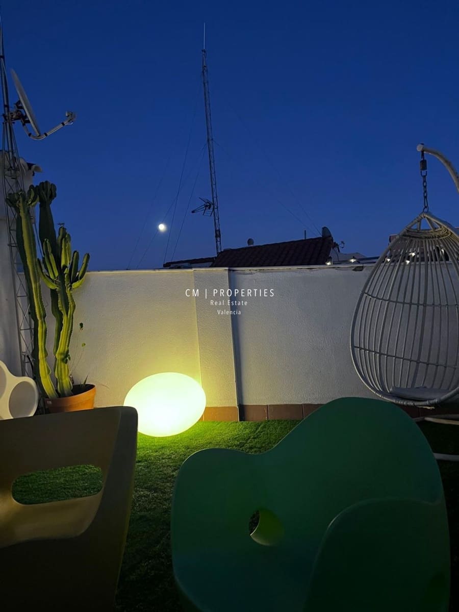 6 soveværelse Byhus til salg i Valencia by med swimmingpool - € 990.000 (Ref: 9076547)