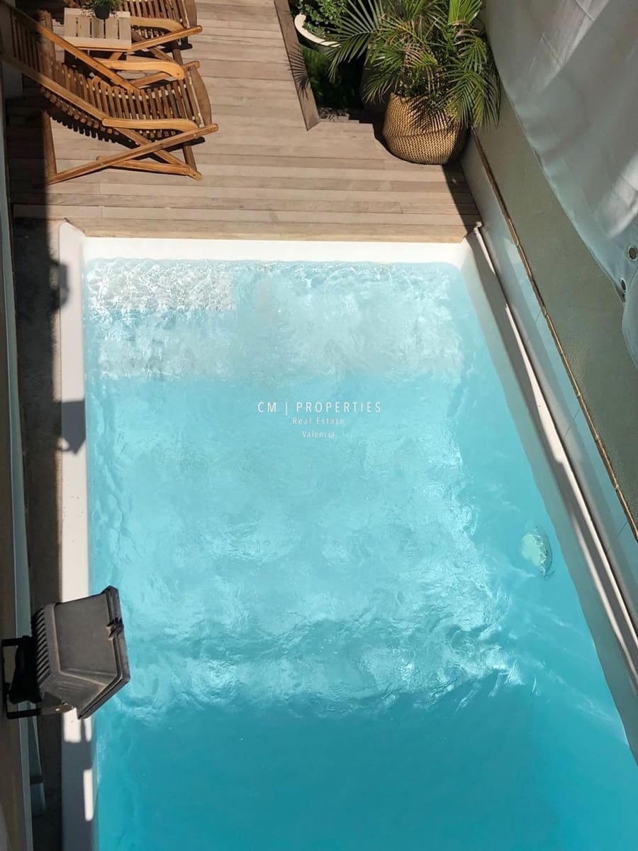 6 soveværelse Byhus til salg i Valencia by med swimmingpool - € 990.000 (Ref: 9076547)