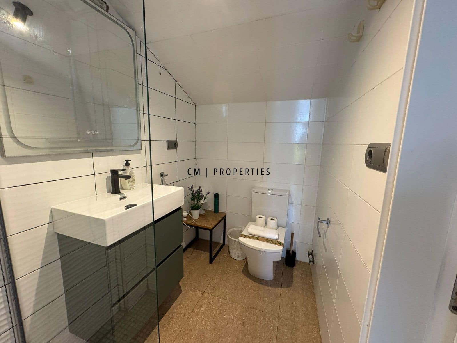 6 soveværelse Byhus til salg i Valencia by med swimmingpool - € 990.000 (Ref: 9076547)