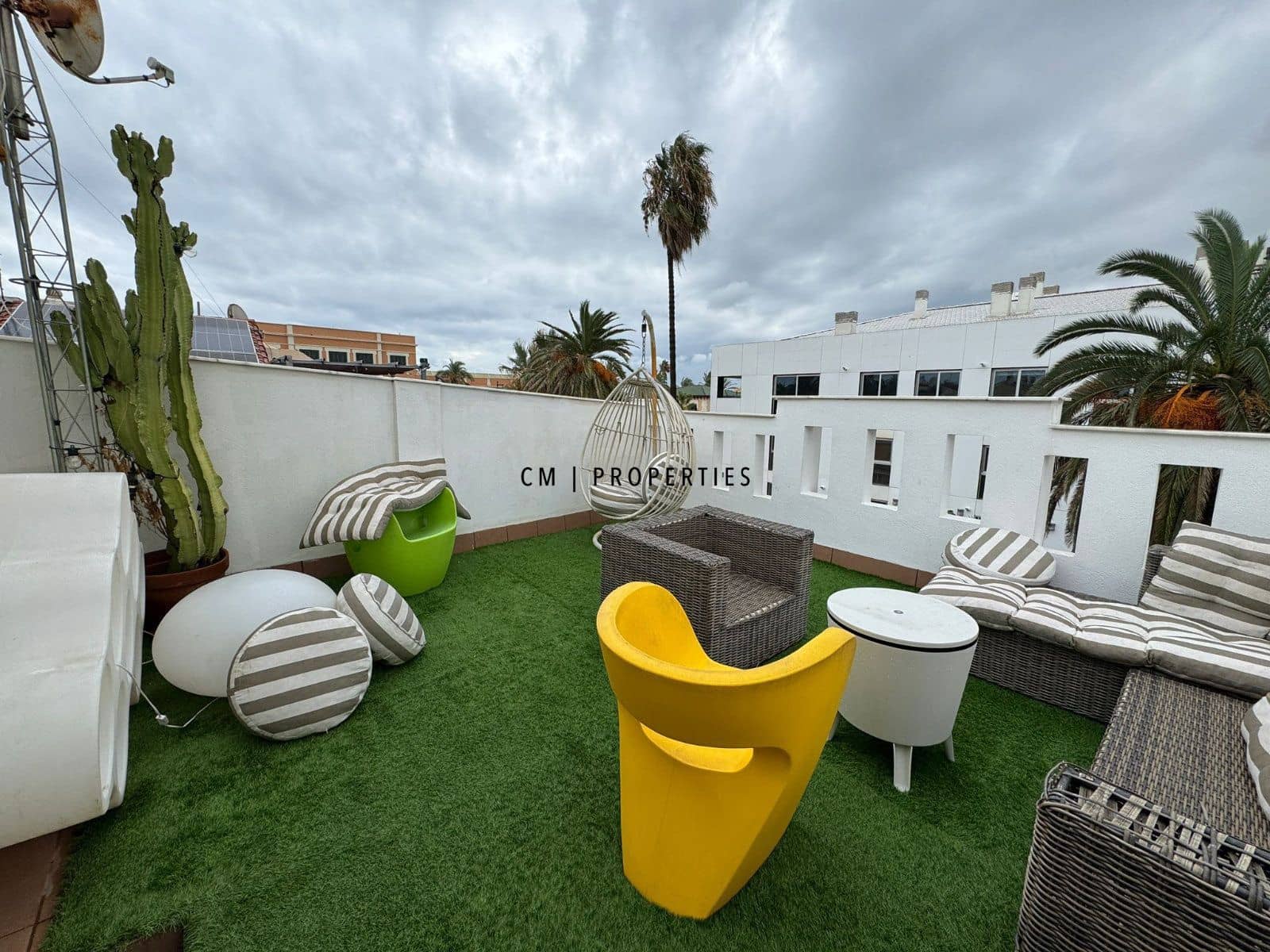 6 soveværelse Byhus til salg i Valencia by med swimmingpool - € 990.000 (Ref: 9076547)