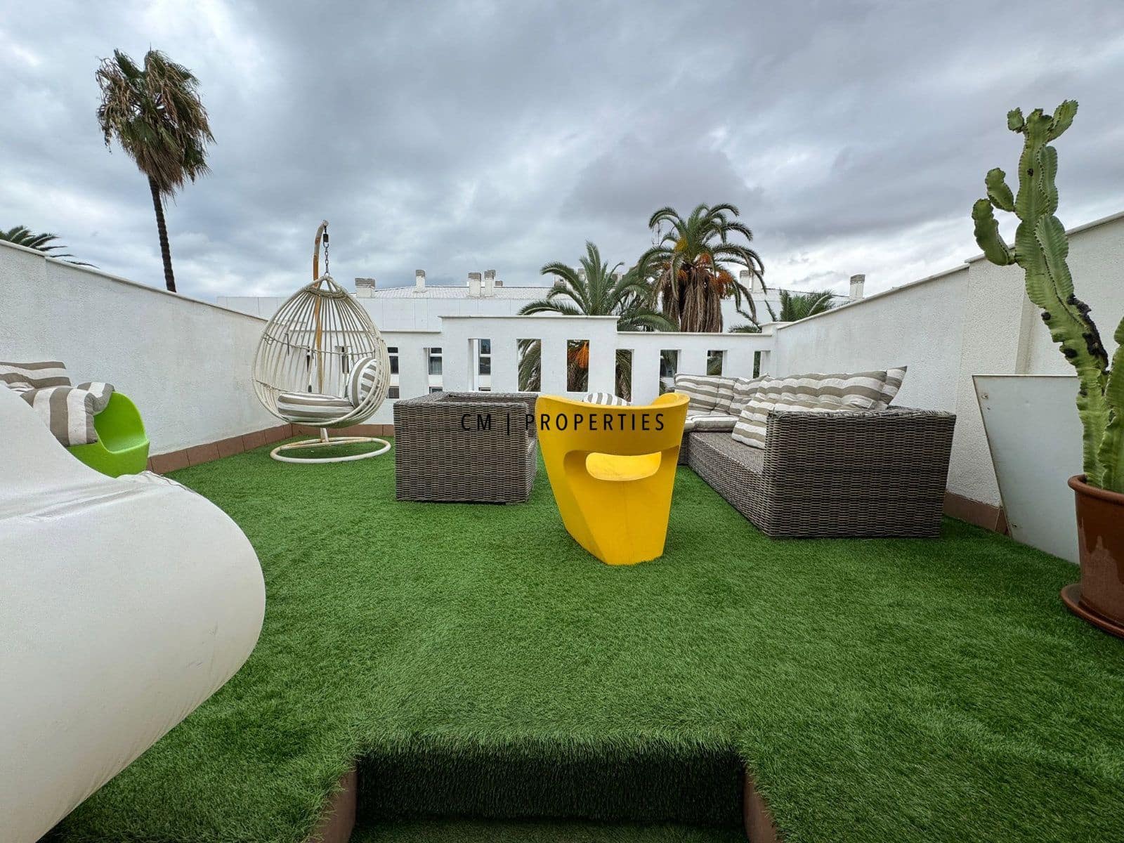 6 soveværelse Byhus til salg i Valencia by med swimmingpool - € 990.000 (Ref: 9076547)