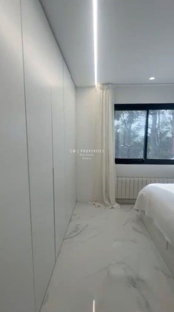 3 soveværelse Byhus til leje i Chiva med swimmingpool garage - € 2.500 (Ref: 9077078)