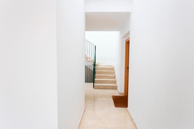 4 makuuhuone Kattohuoneisto vuokrattavana paikassa Bétera mukana uima-altaan 
autotalli - 2 750 € (Ref: 9077082)