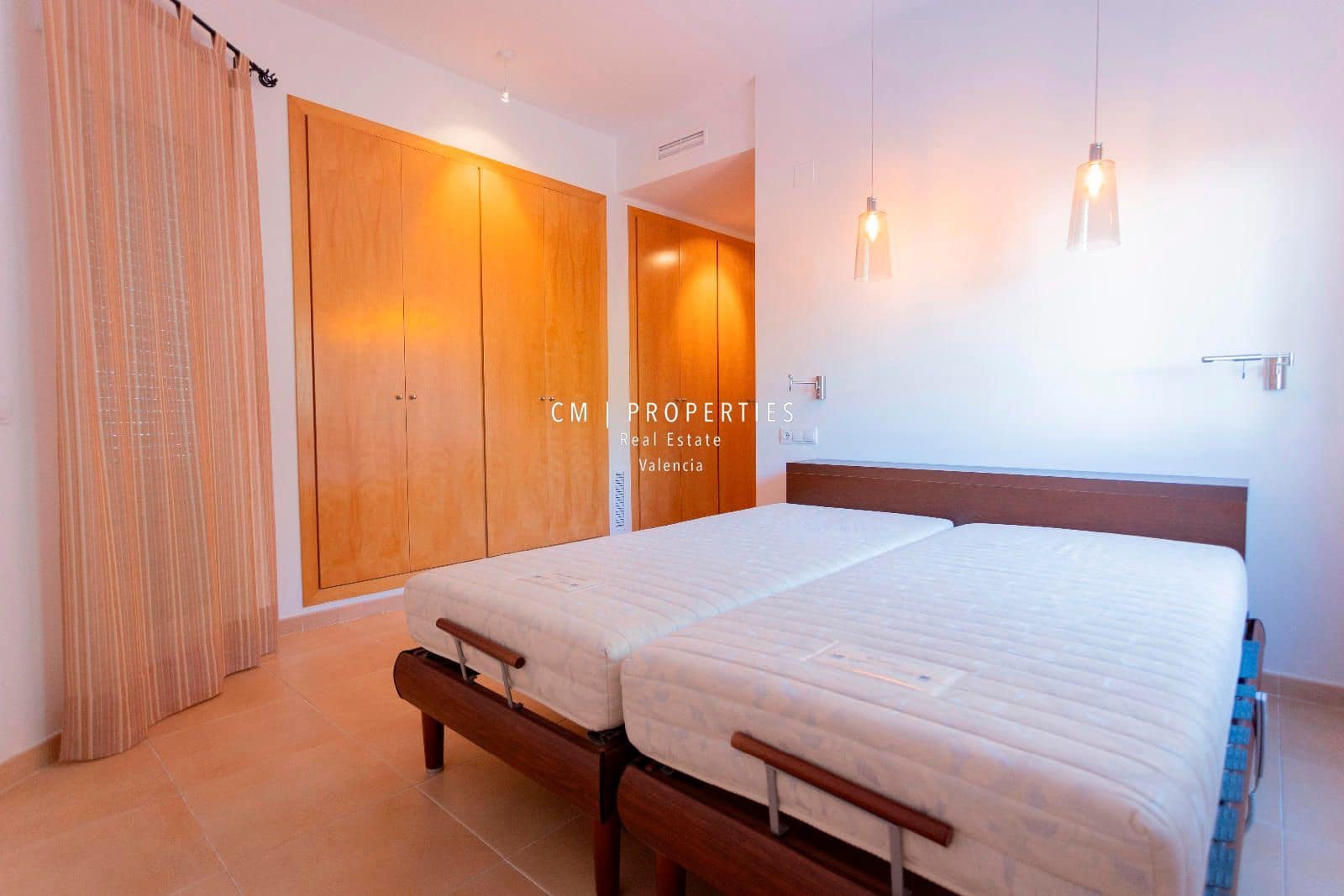 4 soveværelse Penthouse til leje i Betera med swimmingpool garage - € 2.750 (Ref: 9077082)