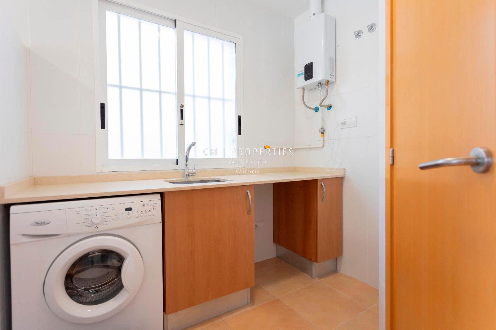 4 soveværelse Penthouse til leje i Betera med swimmingpool garage - € 2.750 (Ref: 9077082)