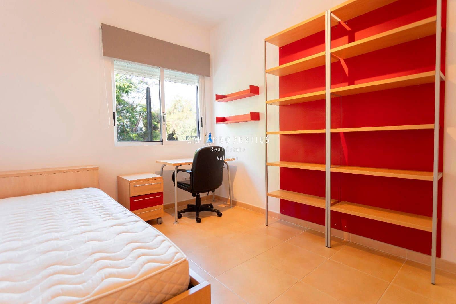 4 soveværelse Penthouse til leje i Betera med swimmingpool garage - € 2.750 (Ref: 9077082)