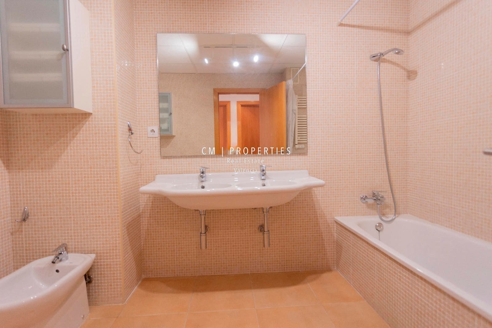 4 soveværelse Penthouse til leje i Betera med swimmingpool garage - € 2.750 (Ref: 9077082)