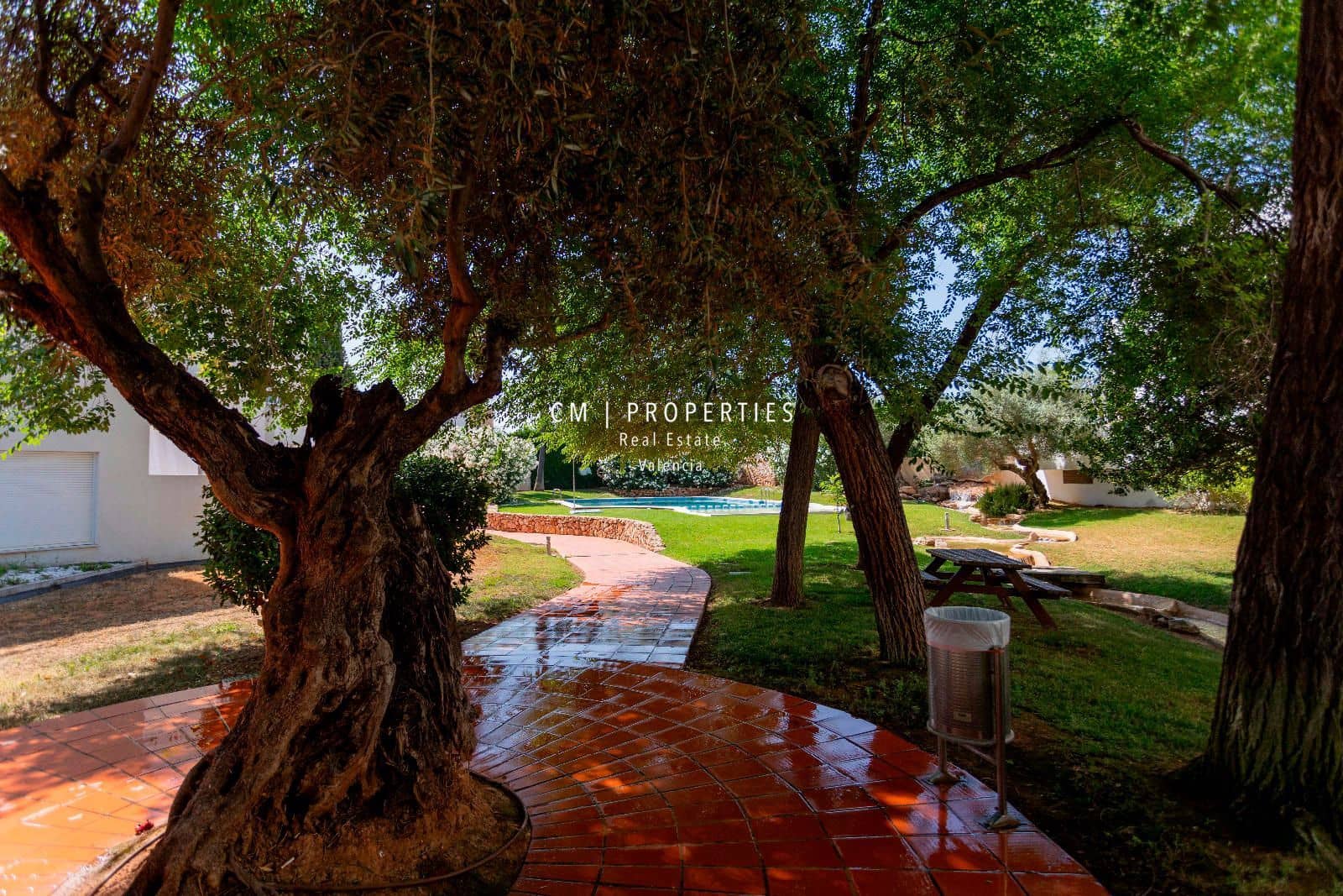 4 soveværelse Penthouse til leje i Betera med swimmingpool garage - € 2.750 (Ref: 9077082)