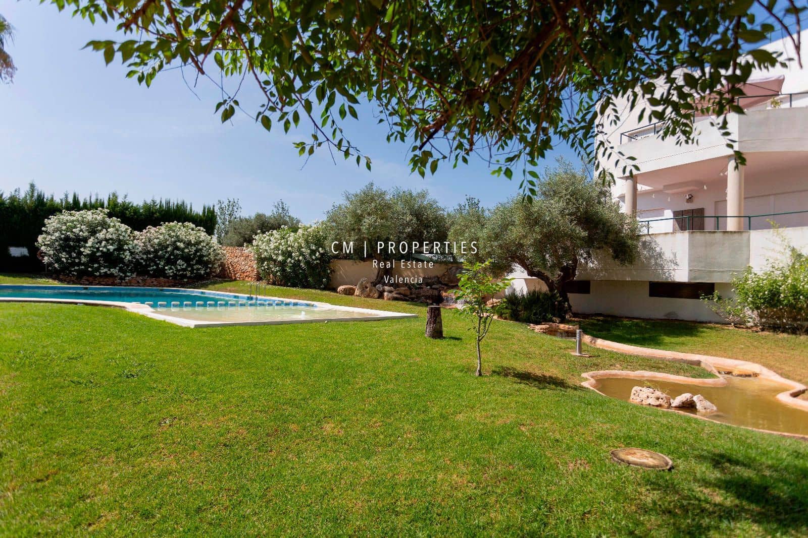 4 soveværelse Penthouse til leje i Betera med swimmingpool garage - € 2.750 (Ref: 9077082)