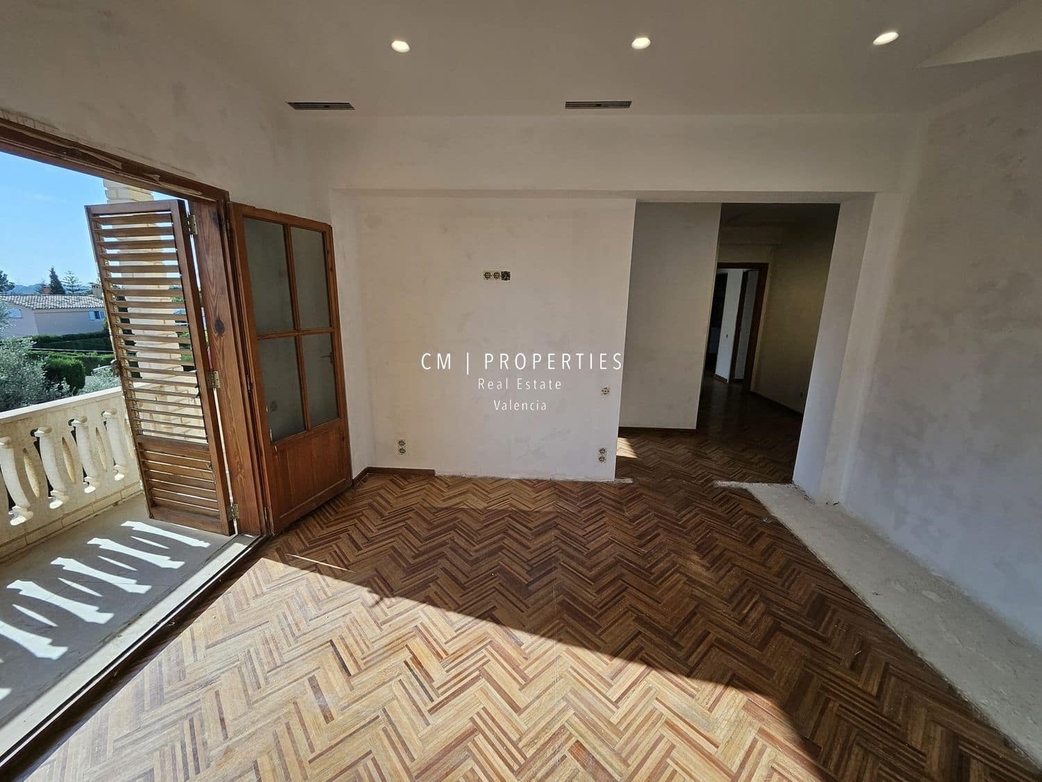 6 soveværelse Villa til salg i Betera med swimmingpool garage - € 975.000 (Ref: 9084526)