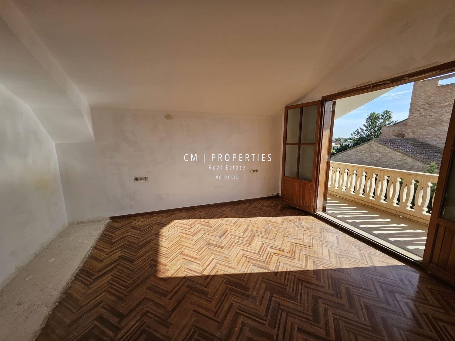 6 soveværelse Villa til salg i Betera med swimmingpool garage - € 975.000 (Ref: 9084526)